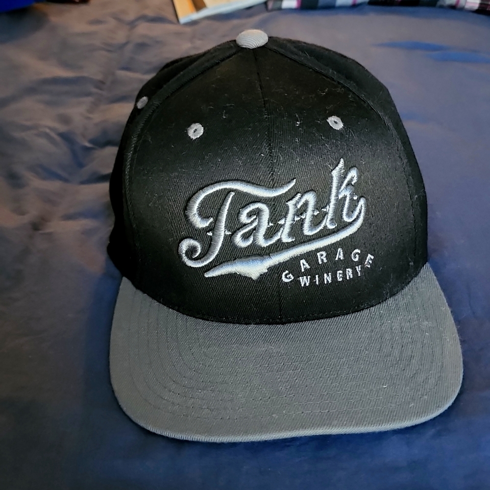 Snap back cap